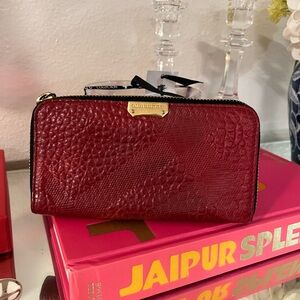 BURBERRY - Red Leather Zipper Wallet